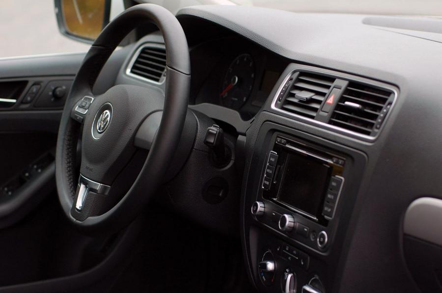  Volkswagen Jetta 2011 года  (фото 52 из 139)